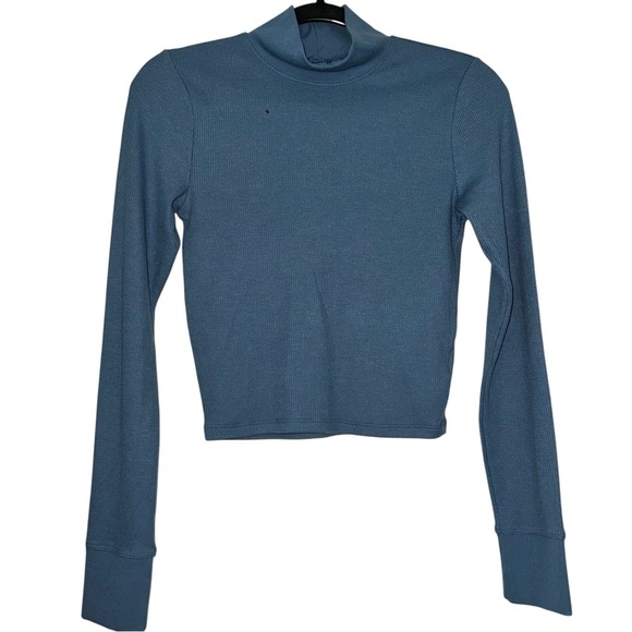 American NWT Long Sleeve Top Size Medium - Picture 1 of 6